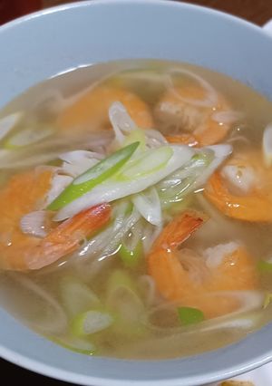 こんにゃく麺でヘルシー！海老のフォー-レシピのメイン写真