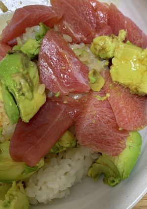 マグロアボカド丼-レシピのメイン写真
