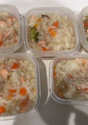 離乳食後期　鮭とキノコの炊き込みご飯-レシピのメイン写真