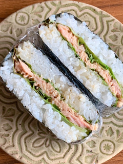シーチキンマヨネーズのおにぎらず-レシピのメイン写真