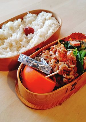 お弁当★ピリ辛豚玉丼★簡単カフェ風-レシピのメイン写真