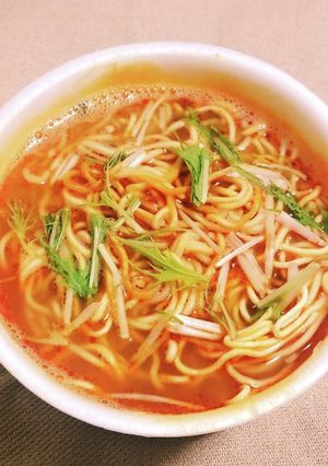 “辛い麺インスタント”-レシピのメイン写真