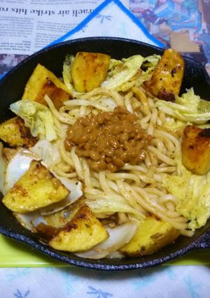 北あかり＋白菜の焼きうどん～納豆載せ-レシピのメイン写真