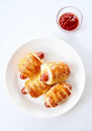 おやつ・朝食に【ソーセージチーズパイ】-レシピのメイン写真