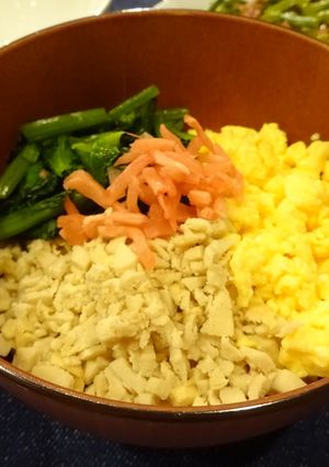 高野豆腐の三色そぼろごはん-レシピのメイン写真