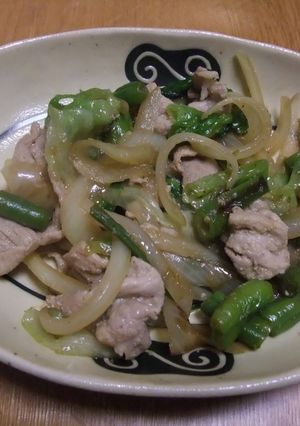 かなりうまい！豚肉とレタスのしょうが焼き-レシピのメイン写真