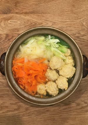 ひらひら人参＆大根の鶏団子鍋-レシピのメイン写真