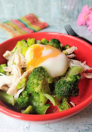 鶏ハムとブロッコリーのホットサラダ-レシピのメイン写真