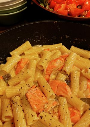 サーモンのショートパスタ〜味噌風味〜-レシピのメイン写真