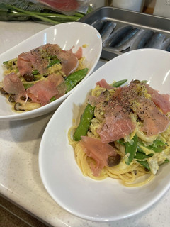 しめじとさやえんどうの生ハム乗せパスタ-レシピのメイン写真