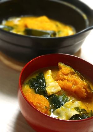 シュウマイの皮入りかぼちゃのお味噌汁-レシピのメイン写真