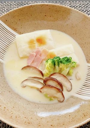 洋風なお雑煮ごま味噌バターミルクスープ♪-レシピのメイン写真
