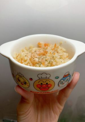 子供も食べる！炊飯器で簡単｜海老ピラフ-レシピのメイン写真