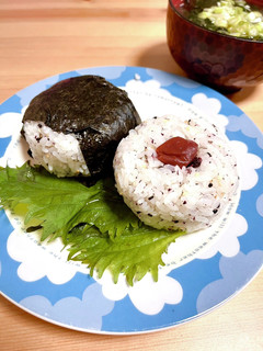 おにぎり 梅干し・ゆかり・胡麻-レシピのメイン写真