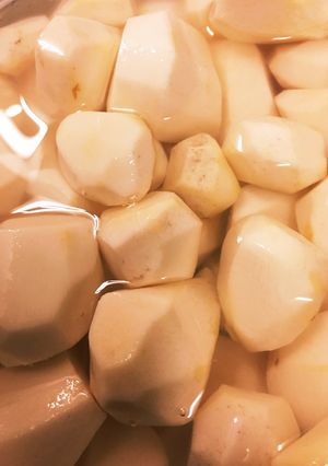 里芋の泥を綺麗にする方法-レシピのメイン写真
