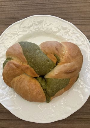 クリスマスにリースパン-レシピのメイン写真