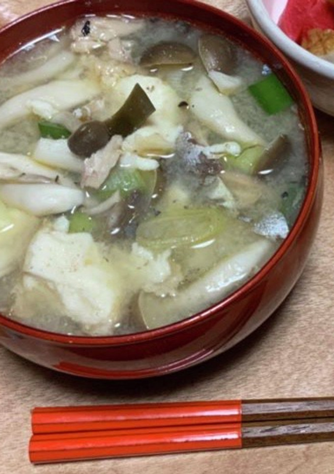 今日のみそ汁。サバ缶と厚揚げ味噌汁-レシピのメイン写真