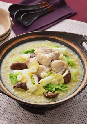 サッポロ一番塩とんこつで!?参鶏湯風なべ-レシピのメイン写真