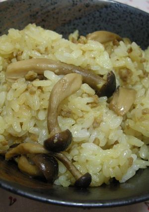 カレー風味★ひき肉としめじのまぜご飯-レシピのメイン写真