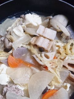 私の豚汁は野菜たっぷり豚汁です♪♪♪-レシピのメイン写真