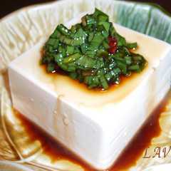 A picture of 冷奴✿にら醤油がけ.