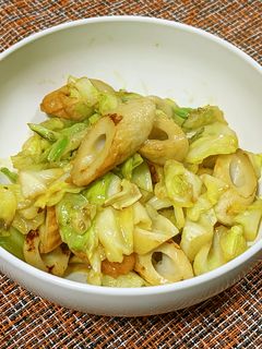 カレー風味!キャベツと竹輪バター醤油炒め-レシピのメイン写真
