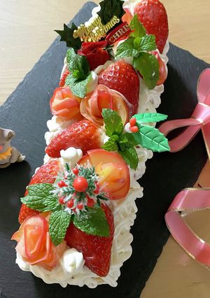 クリスマスロールケーキ-レシピのメイン写真
