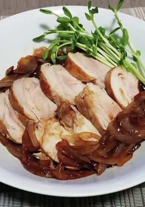 超簡単！鶏もも肉のトロトロ玉ねぎ煮込み！-レシピのメイン写真