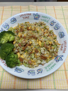 ブロッコリーと焼豚のチャーハン-レシピのメイン写真