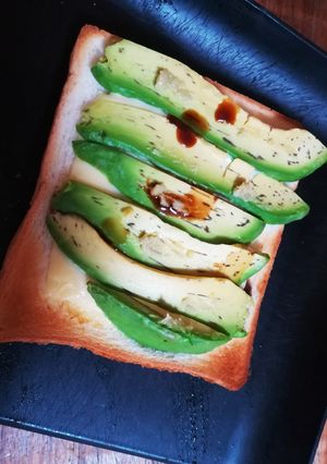 アボチーズわさび醤油トースト！-レシピのメイン写真