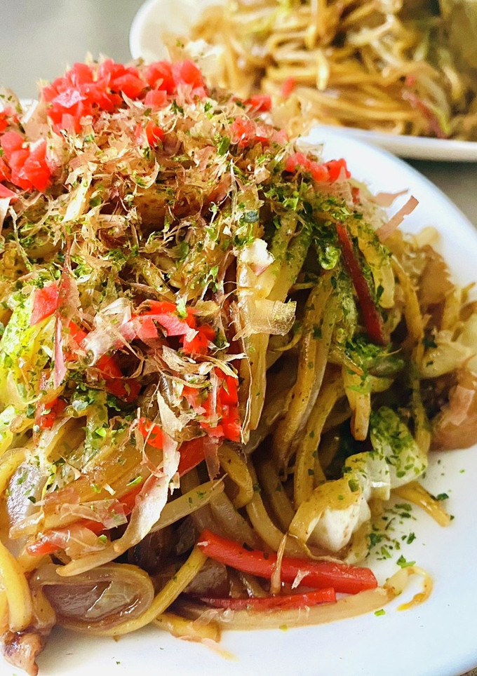 鶏皮で｡｡｡ソース焼きそば-レシピのメイン写真