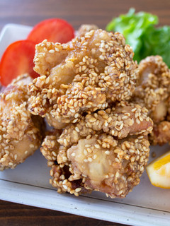 米粉でカラッと!胡麻たっぷり唐揚げ-レシピのメイン写真