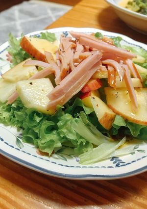 ふりるレタスとハムのサラダ-レシピのメイン写真