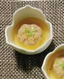 うどんスープの餡で鯖水煮缶と蓮根の饅頭。