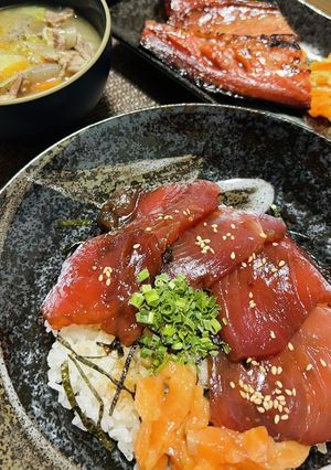 簡単！マグロとサーモン漬け丼-レシピのメイン写真