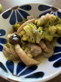 ブロッコリーとヒレ肉の大根おろし煮-レシピのメイン写真
