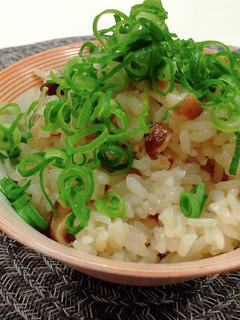 旨みいっぱい干し椎茸とツナの炊き込みご飯-レシピのメイン写真