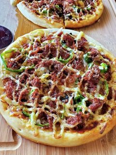 簡単激旨!コンビーフと舞茸のピザ-レシピのメイン写真
