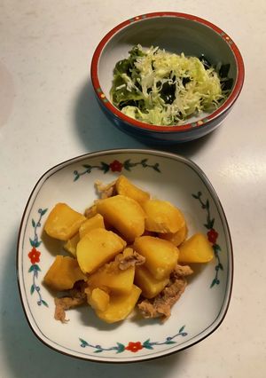 じゃがいもの煮物、サラダ-レシピのメイン写真
