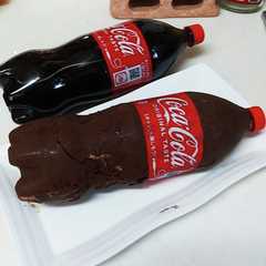 รูปของ コーラケーキ(飲めないけど……笑)