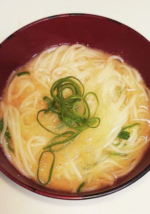 素麺と玉ねぎのピリ辛味噌汁-レシピのメイン写真