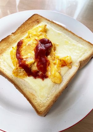 卵のせチーズトースト-レシピのメイン写真