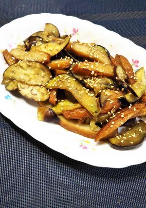 茄子と薩摩揚げのしょうがたっぷり炒め♪-レシピのメイン写真