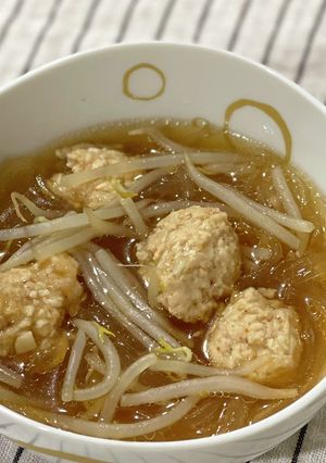 鶏団子ともやしの中華春雨スープ-レシピのメイン写真