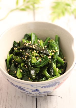簡単！ほうれん草とわかめの胡麻醤油和え-レシピのメイン写真