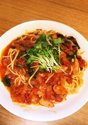 ほうれん草とソーセージのトマトパスタ-レシピのメイン写真