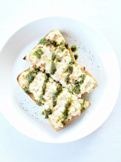 鮭フレークで美味しい【鮭チーズトースト】-レシピのメイン写真