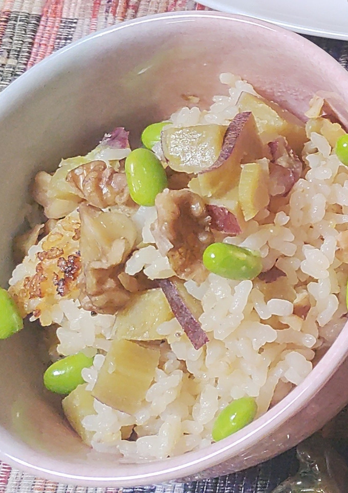さつまいもとくるみの雑穀炊き込み御飯-レシピのメイン写真