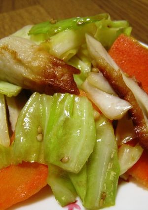 めんつゆだけでキャベツと竹輪の野菜炒め-レシピのメイン写真