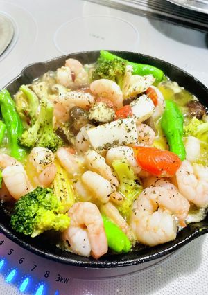 野菜たっぷりエビのアヒージョ-レシピのメイン写真